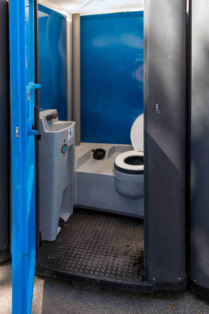 Best Porta potty delivery and setup  in Madisonville, TX